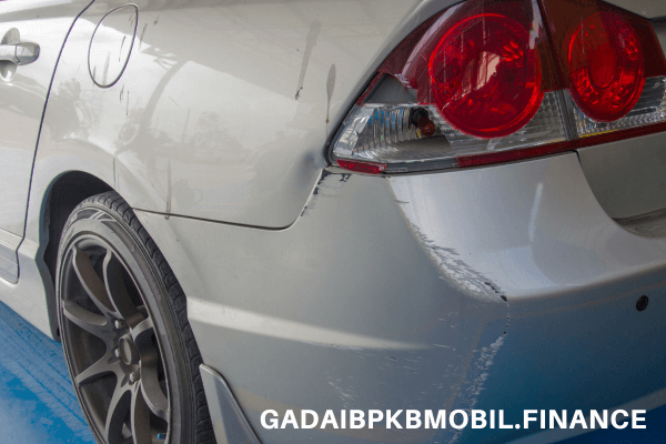 Cara Menghilangkan Baret Mobil